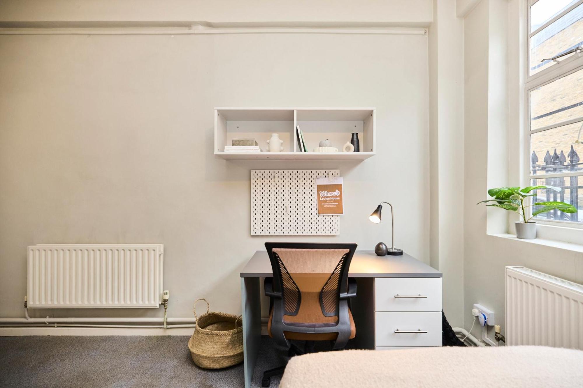 Louise House Hostel London Exterior photo