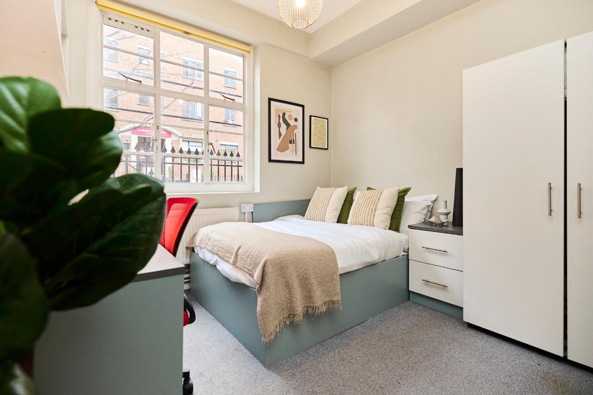 Louise House Hostel London Exterior photo