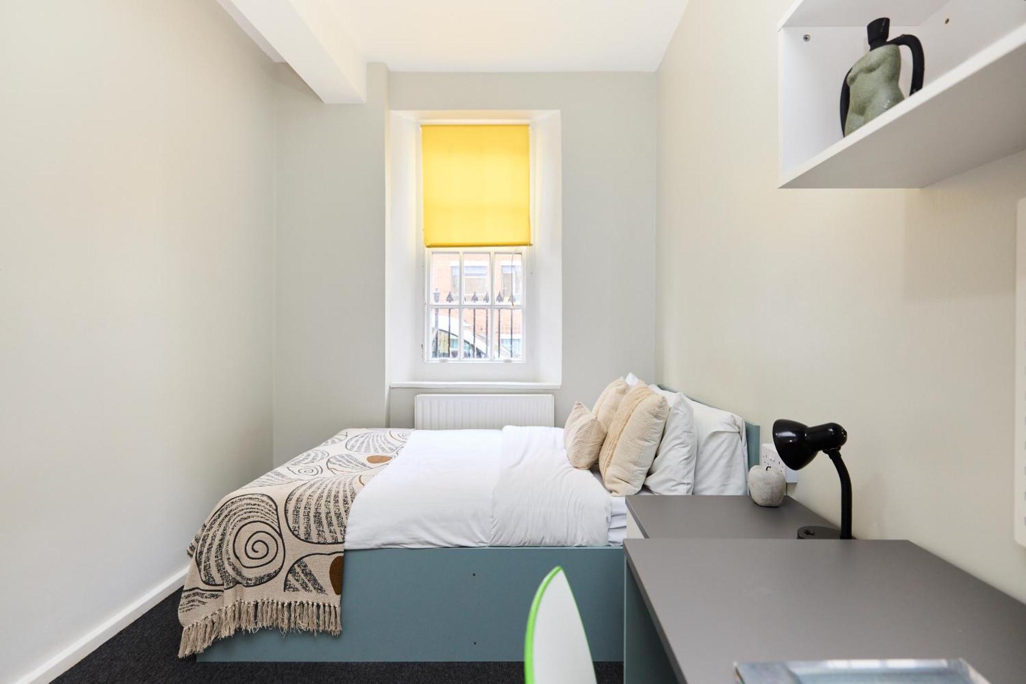 Louise House Hostel London Exterior photo